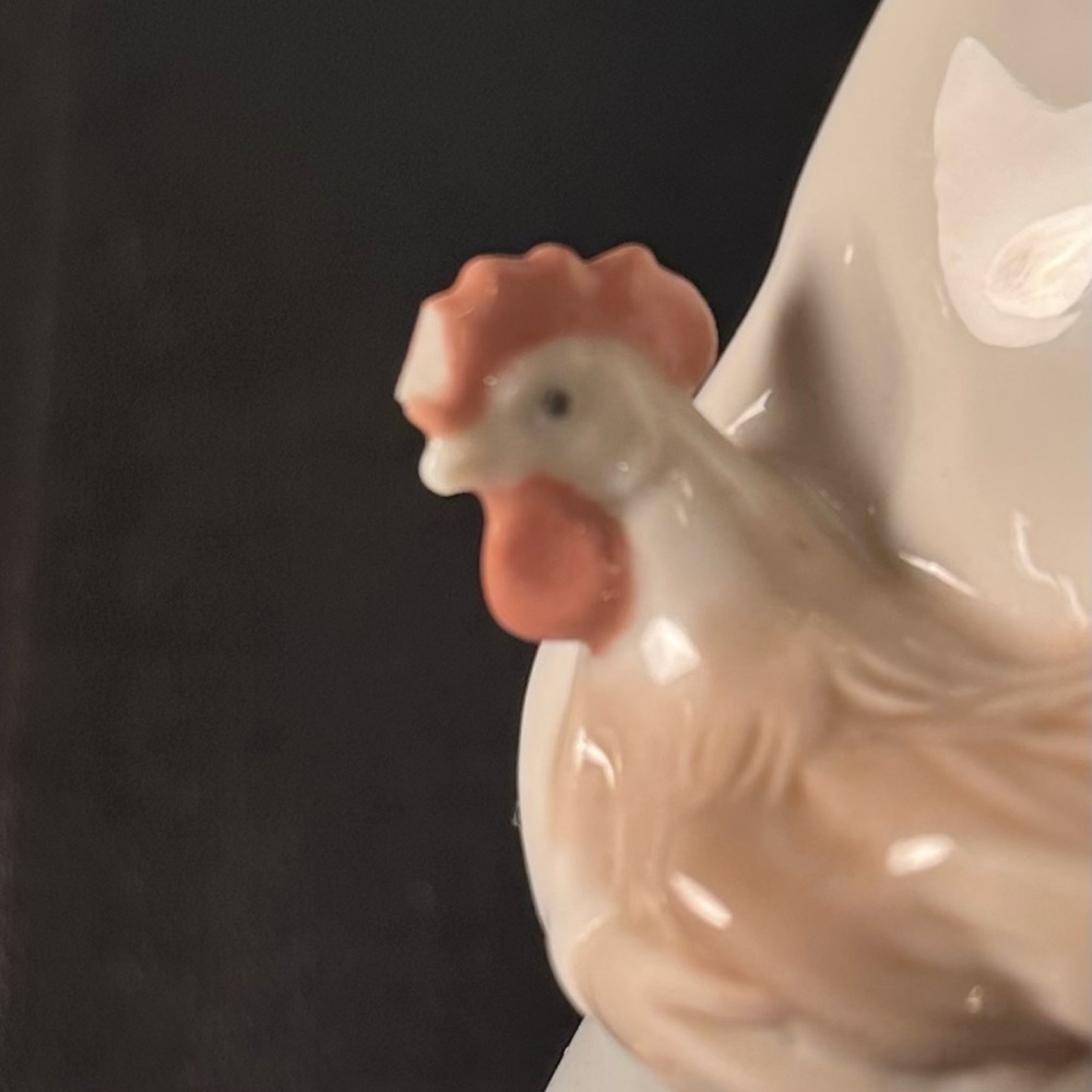 LLADRO Shepherdess Girl With Rooster Figurine 4677 Glossy Finish - Picture 7 of 7
